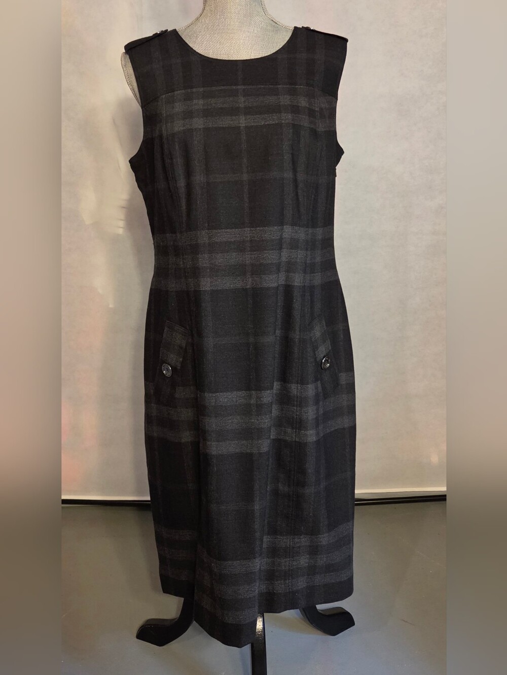 Burberry Brit Wool Plaid Sleeveless Shift Dress Dark Gray Check Sz US 12 L